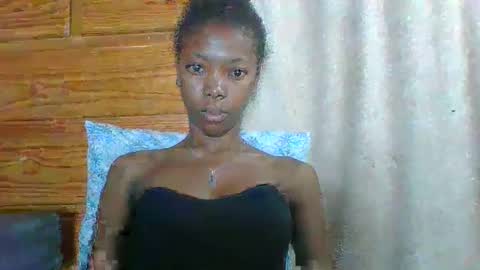 Snapshot of chariola0101 chatting on 02/23/25, 01:02 chariola0101 online show from 02/23/25, 01:02