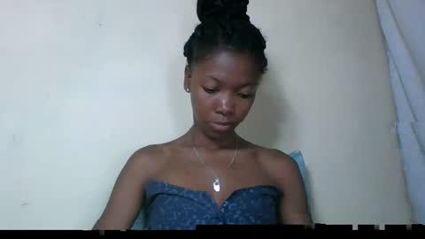 Snapshot of chariola0101 chatting on 03/02/25, 07:10 chariola0101 online show from 03/02/25, 07:10