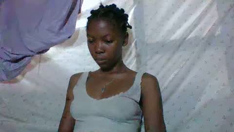 Snapshot of chariola0101 chatting on 03/05/25, 01:42 chariola0101 online show from 03/05/25, 01:42