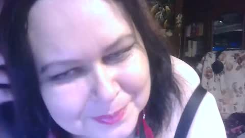 Snapshot of charleekendall chatting on 11/11/25, 04:18 CharleeKendall online show from 11/11/25, 04:18
