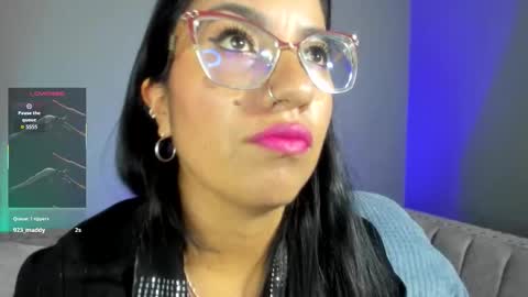 charlhot_ online show from 11/08/25, 12:49