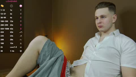 Snapshot of charlie_smiley chatting on 12/05/24, 01:58 Charlie Smiley online show from 12/05/24, 01:58