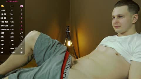 Snapshot of charlie_smiley chatting on 12/14/24, 05:18 Charlie Smiley online show from 12/14/24, 05:18