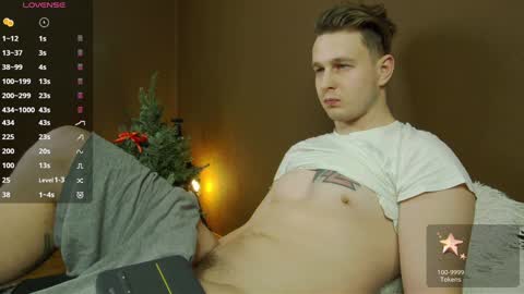 Snapshot of charlie_smiley chatting on 12/22/24, 01:00 Charlie Smiley online show from 12/22/24, 01:00