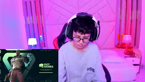 Charlie online show from 11/04/25, 01:21