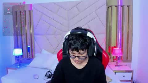 Charlie online show from 11/05/25, 01:55