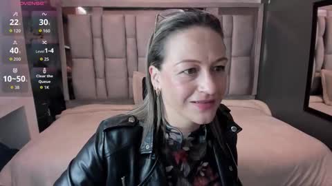 Snapshot of charlot_milf chatting on 10/03/25, 12:02 Charlot milf online show from 10/03/25, 12:02