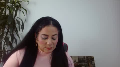 Snapshot of charlot_miller chatting on 10/23/25, 04:12 Charlot online show from 10/23/25, 04:12