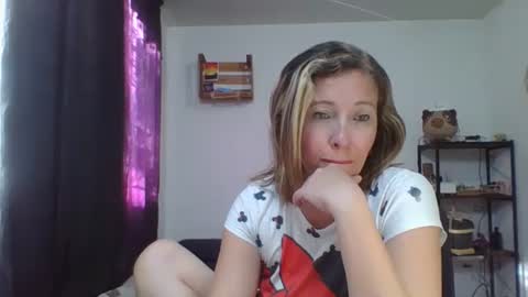 charlott online show from 01/15/25, 09:51