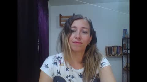 charlott online show from 10/09/25, 05:00