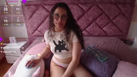 Snapshot of charlote__miller chatting on 03/02/25, 07:02 You honey online show from 03/02/25, 07:02