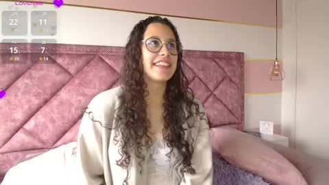 Snapshot of charlote__miller chatting on 03/04/25, 11:19 You honey online show from 03/04/25, 11:19