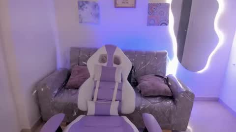    online show from 09/16/25, 03:57