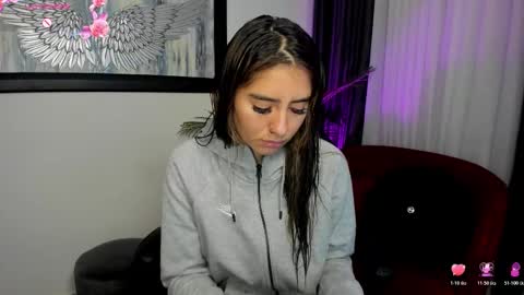 Snapshot of charlote_horny chatting on 10/30/25, 11:44 Charlote online show from 10/30/25, 11:44