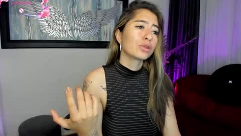 Snapshot of charlote_horny chatting on 11/08/25, 11:43 Charlote online show from 11/08/25, 11:43