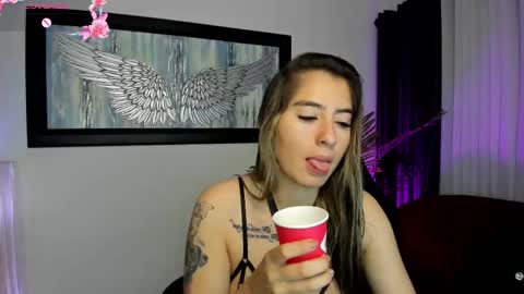 Snapshot of charlote_horny chatting on 11/13/25, 11:53 Charlote online show from 11/13/25, 11:53