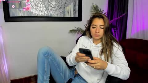 Snapshot of charlote_horny chatting on 11/15/25, 11:40 Charlote online show from 11/15/25, 11:40