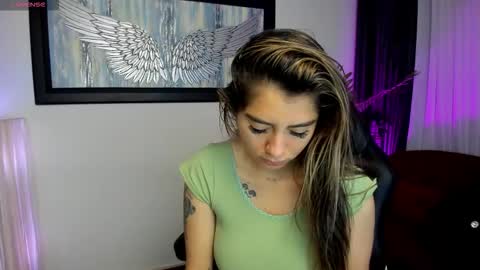 Snapshot of charlote_horny chatting on 11/17/25, 11:38 Charlote online show from 11/17/25, 11:38