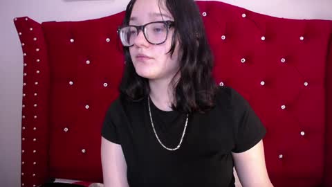 Snapshot of charlotte1_ls chatting on 02/13/25, 01:40 charlotte1_ls online show from 02/13/25, 01:40