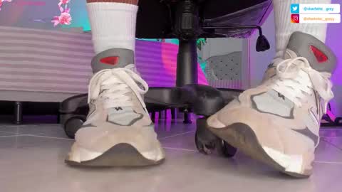 charlotte  grey online show from 10/11/25, 08:29