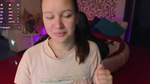 Snapshot of charlotte_ekman chatting on 01/12/25, 10:43 Charlotte online show from 01/12/25, 10:43