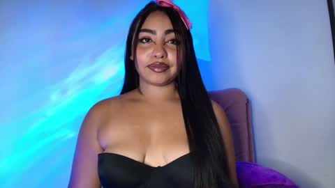 Snapshot of charlotte_princess_1 chatting on 02/02/25, 06:15 charlotte_princess_1 online show from 02/02/25, 06:15