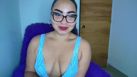 Snapshot of charlotte_princess_1 chatting on 03/12/25, 07:13 charlotte_princess_1 online show from 03/12/25, 07:13