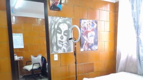 Snapshot of charlotte_temple chatting on 03/04/25, 01:49 Charlotte online show from 03/04/25, 01:49