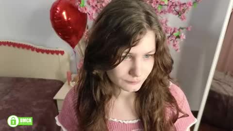 Snapshot of charlotte_wow chatting on 02/14/25, 11:42 Charlotte online show from 02/14/25, 11:42