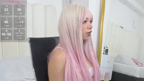 Snapshot of charlottee_martinez chatting on 10/10/25, 11:04 charlottee_martinez online show from 10/10/25, 11:04