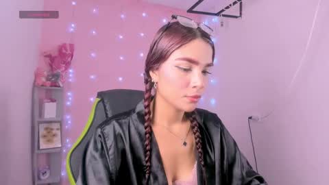 charlotteee online show from 10/16/25, 03:51