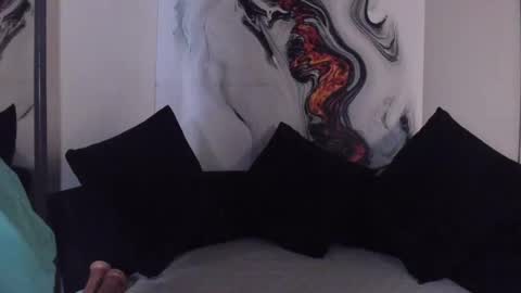 charlottegray_1 online show from 11/24/25, 12:16