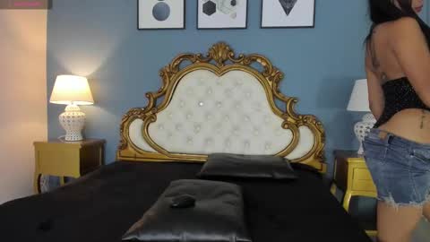 CharlottePons online show from 09/30/25, 08:25