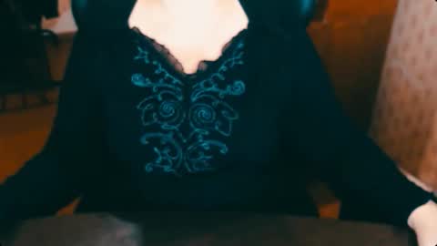 CharlotteXTasty online show from 10/16/25, 10:49