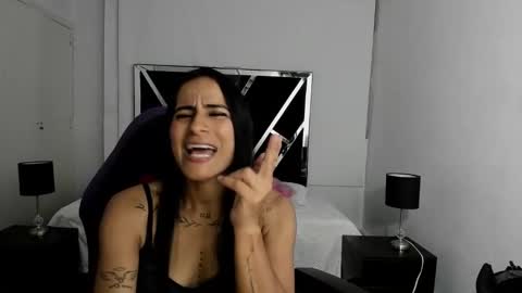    online show from 10/27/25, 08:46