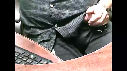 Snapshot of charmeur2672 chatting on 09/10/25, 10:26 charmeur2672 online show from 09/10/25, 10:26