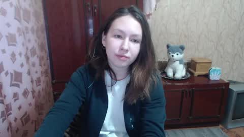 Snapshot of charming_ass chatting on 12/19/24, 05:40 Maria and Maik online show from 12/19/24, 05:40