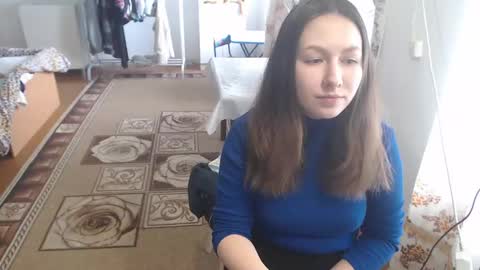 Snapshot of charming_ass chatting on 03/07/25, 09:18 Maria and Maik online show from 03/07/25, 09:18