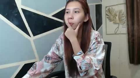 Charm online show from 10/12/25, 02:27