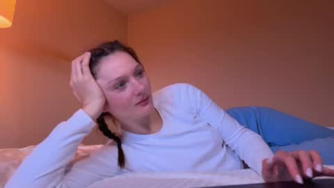 katie online show from 11/10/25, 11:53