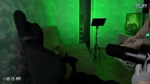 lynxy online show from 10/24/25, 10:17