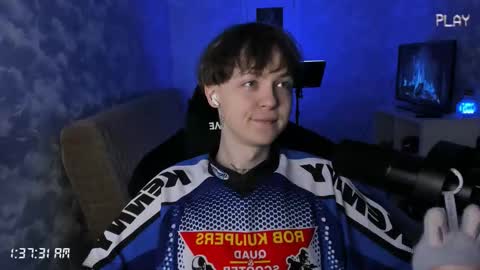 lynxy online show from 10/25/25, 10:37