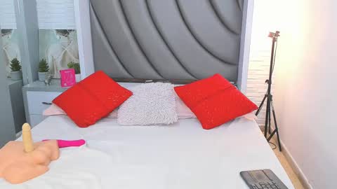 Charon  Stom online show from 09/30/25, 01:38