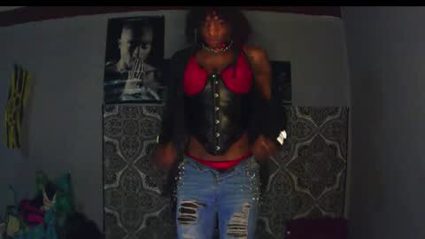 Snapshot of charr1barr chatting on 01/16/25, 06:14 Miss Chocolate online show from 01/16/25, 06:14