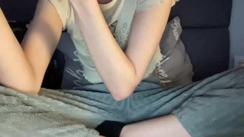 Vicky online show from 10/05/25, 09:13