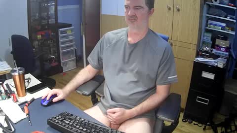Snapshot of chatandfun666 chatting on 09/29/25, 07:08 wanaBeYourToy online show from 09/29/25, 07:08