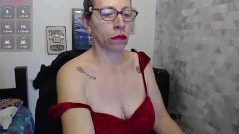 Snapshot of chayla_ruiz chatting on 09/09/25, 12:15 CHAYLA VICTORIA RUIZ online show from 09/09/25, 12:15