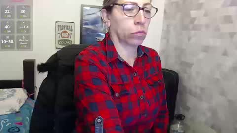 Snapshot of chayla_ruiz chatting on 09/16/25, 01:12 CHAYLA VICTORIA RUIZ online show from 09/16/25, 01:12