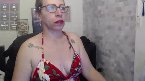 Snapshot of chayla_ruiz chatting on 09/17/25, 11:23 CHAYLA VICTORIA RUIZ online show from 09/17/25, 11:23