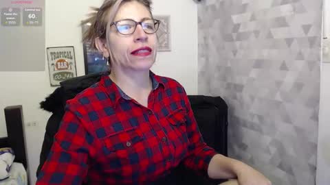 Snapshot of chayla_ruiz chatting on 09/21/25, 10:39 CHAYLA VICTORIA RUIZ online show from 09/21/25, 10:39